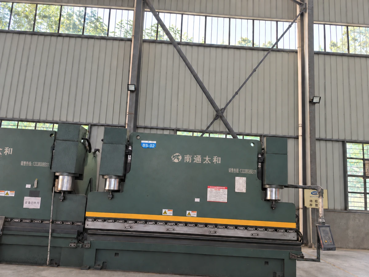 Press brake BS-02